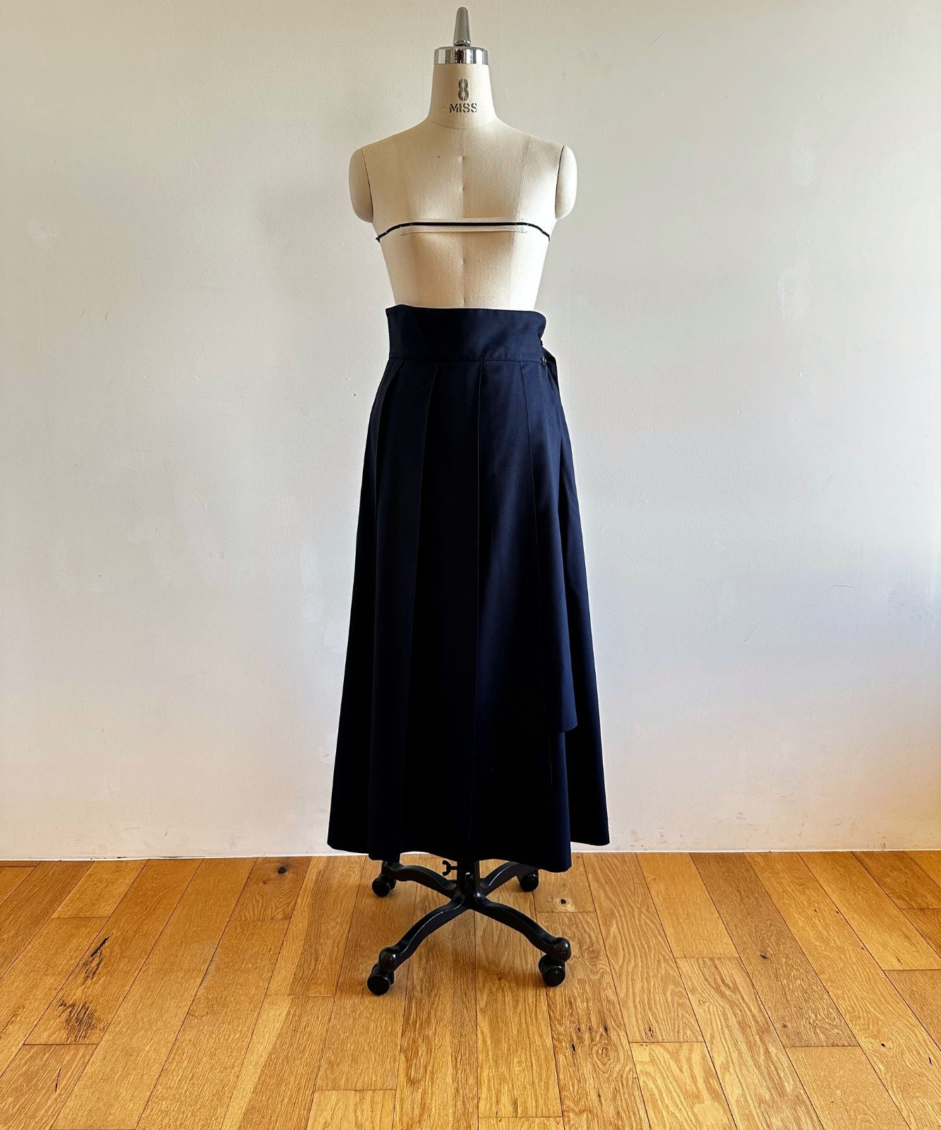 ≪在庫販売≫highwaist tuck classical skirt（ハイウエストタッククラシカルスカート）≪2024年4月3日15:00販売開始≫