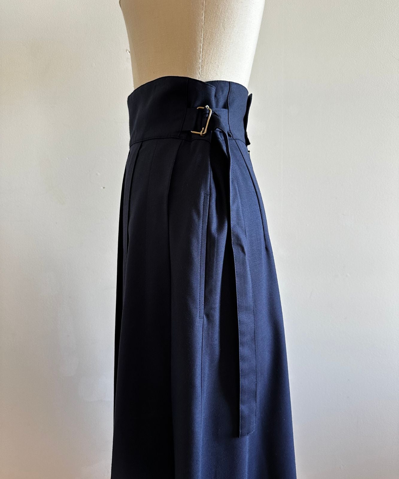 ≪在庫販売≫highwaist tuck classical skirt（ハイウエストタック