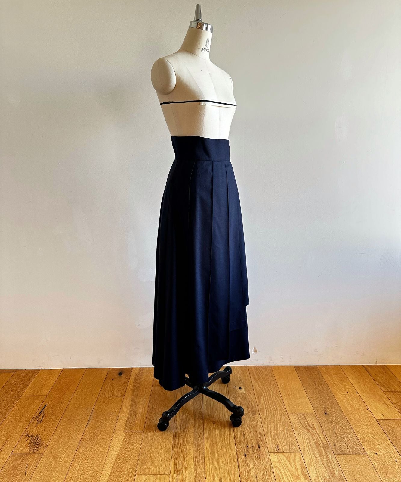 ≪在庫販売≫highwaist tuck classical skirt（ハイウエストタッククラシカルスカート）≪2024年4月3日15:00販売開始≫