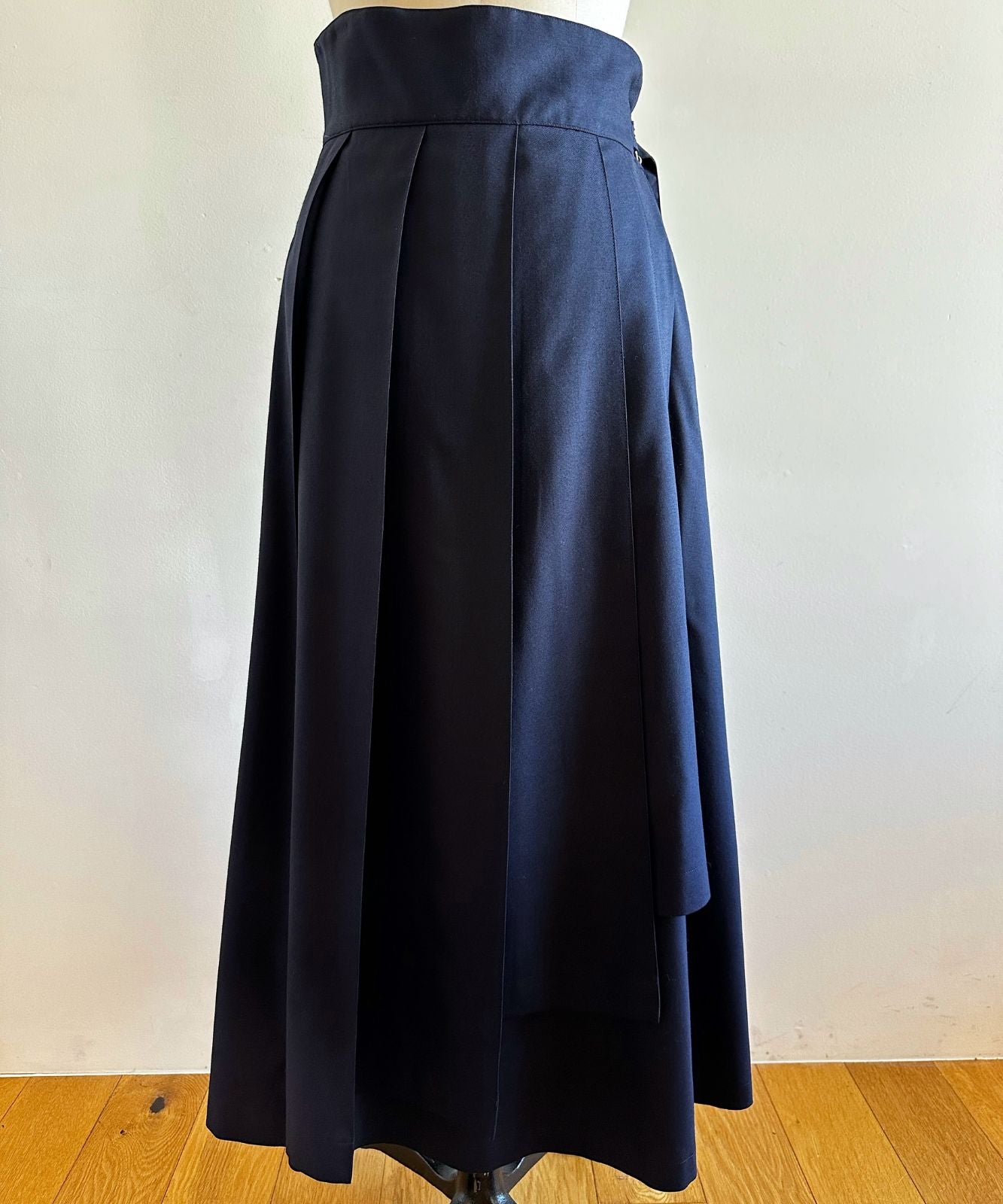 通販値下新品■スコットクラブピッグスキン 豚革スカート42,120円 ひざ丈スカート