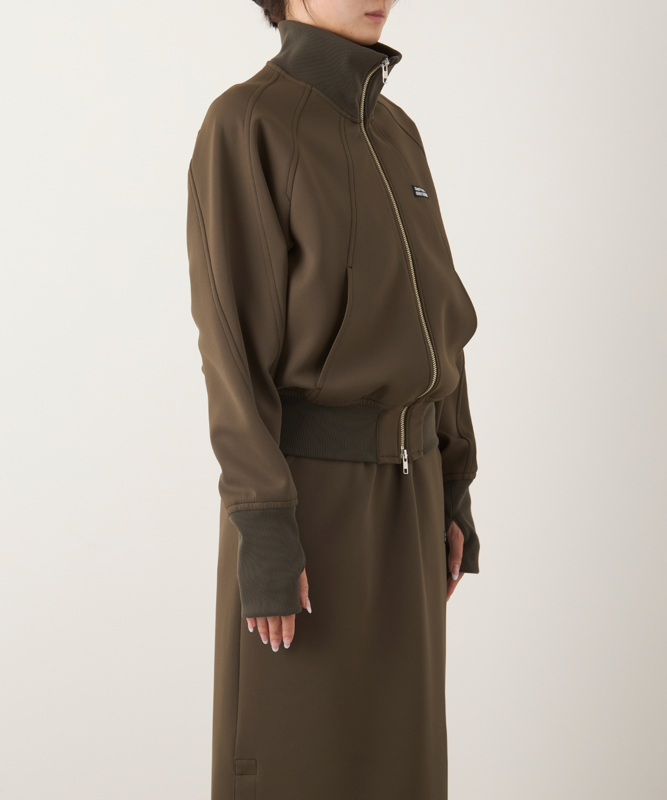 【関税込み】Ferragamo ブラウン パイピング トラックジャケット ≪通常販売≫track candy high neck jacket(トラック