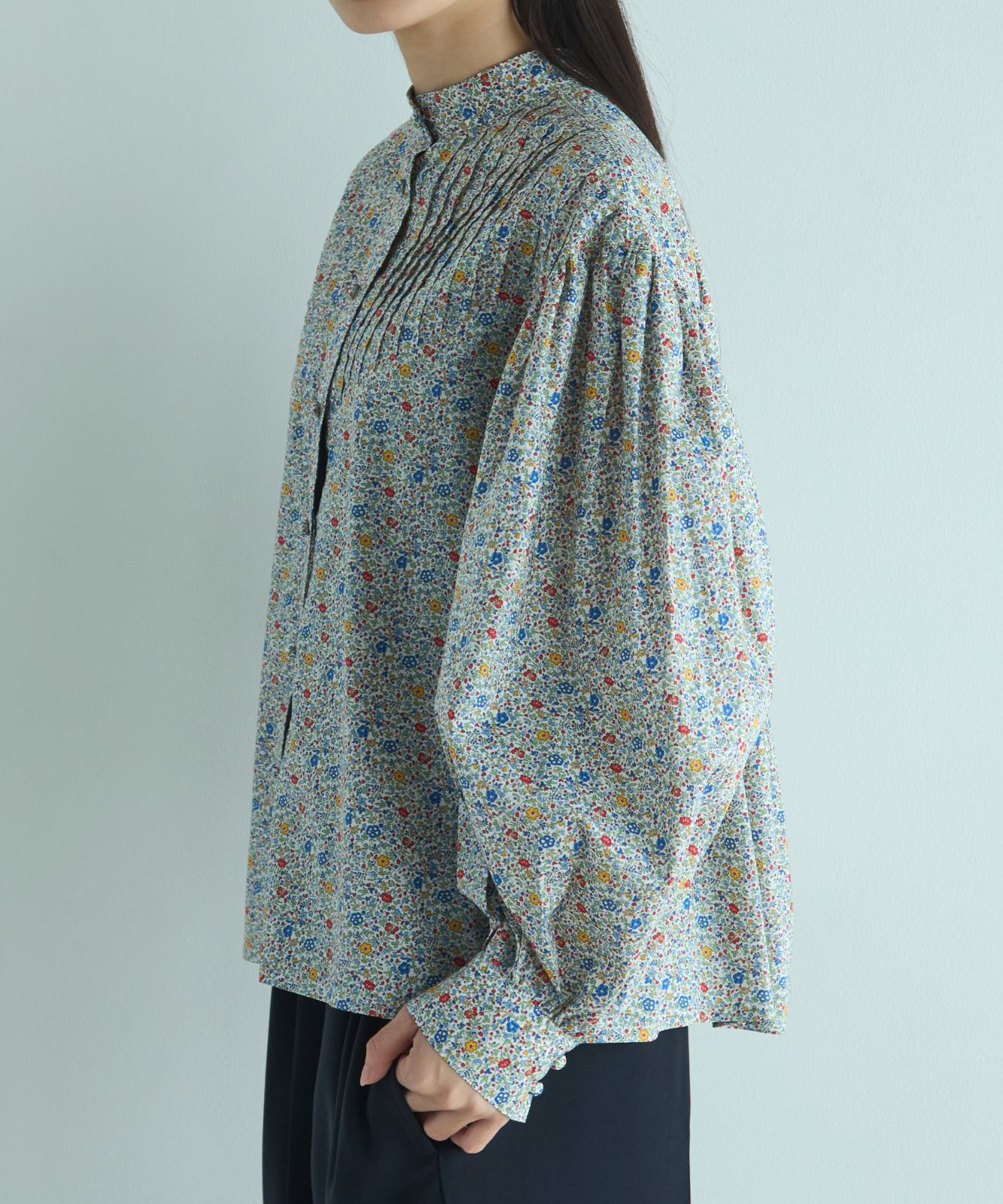 ≪通常販売≫liberty print pin tuck blouse（リバティプリントピンタックブラウス）