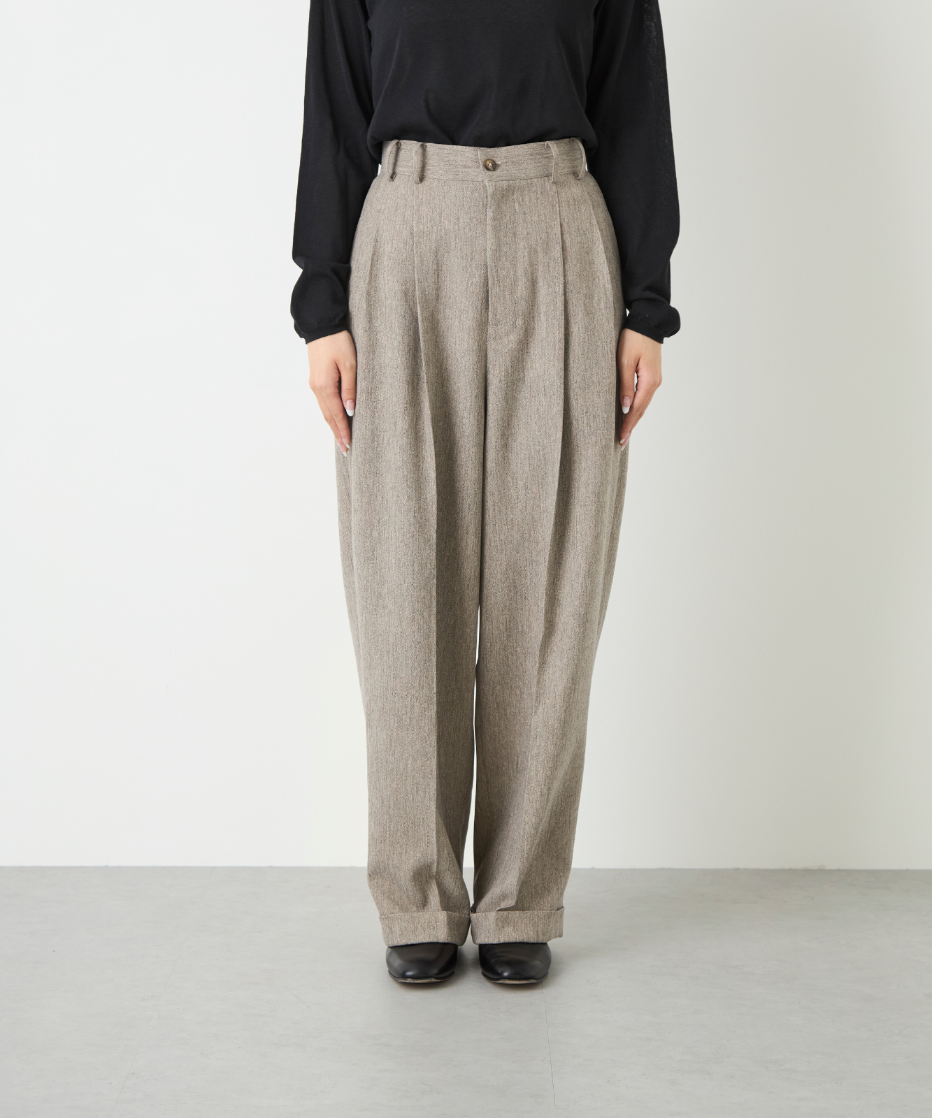 ≪通常販売≫herringbone two tuck slacks（ヘリンボーンツータックスラックス）≪2025年3月28日15:00販売開始≫