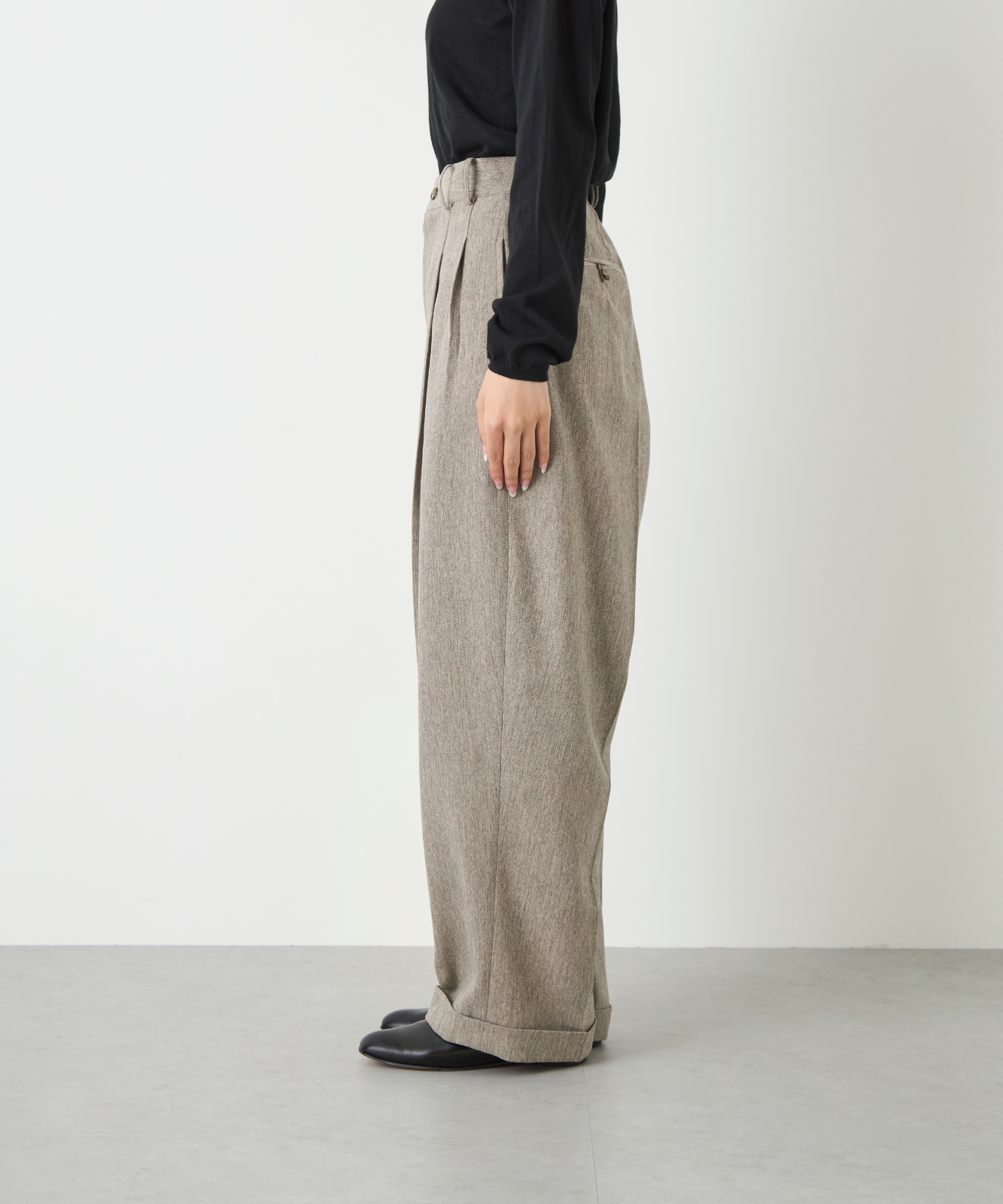 ≪通常販売≫herringbone two tuck slacks（ヘリンボーンツータックスラックス）≪2025年3月28日15:00販売開始≫