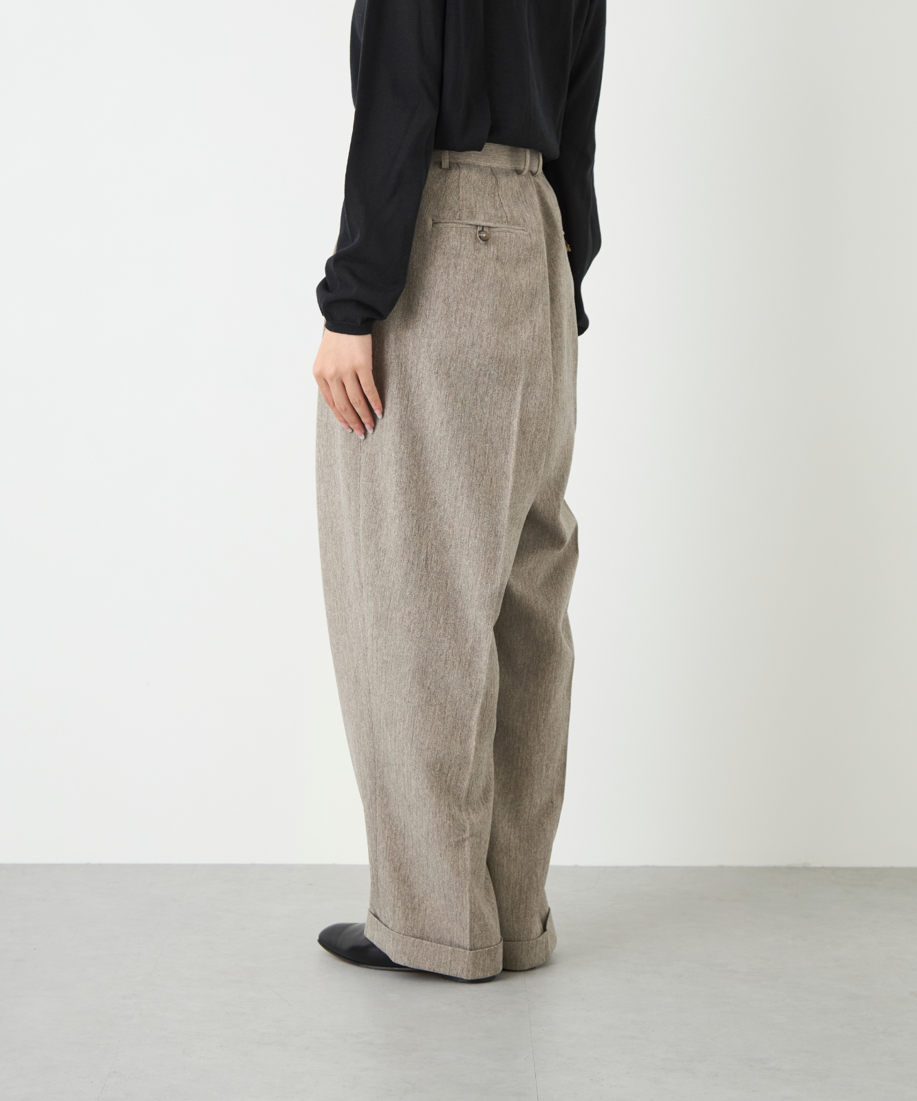 ≪通常販売≫herringbone two tuck slacks（ヘリンボーンツータックスラックス）≪2025年3月28日15:00販売開始≫