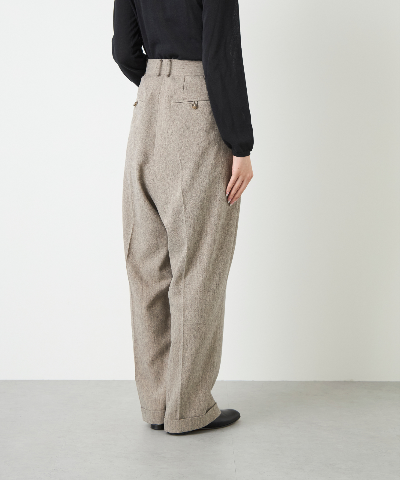 ≪通常販売≫herringbone two tuck slacks（ヘリンボーンツータックスラックス）≪2025年3月28日15:00販売開始≫