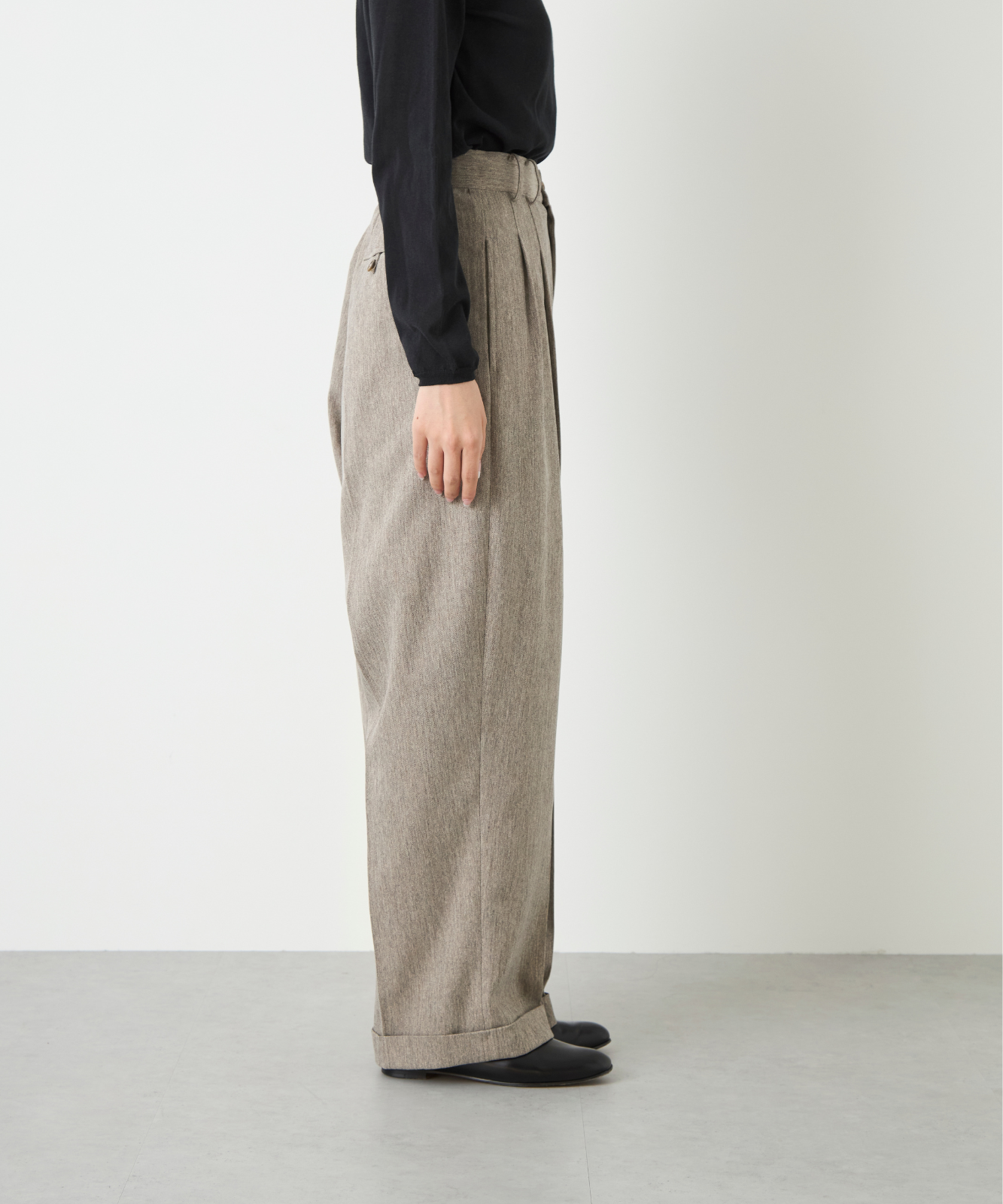 ≪通常販売≫herringbone two tuck slacks（ヘリンボーンツータックスラックス）≪2025年3月28日15:00販売開始≫