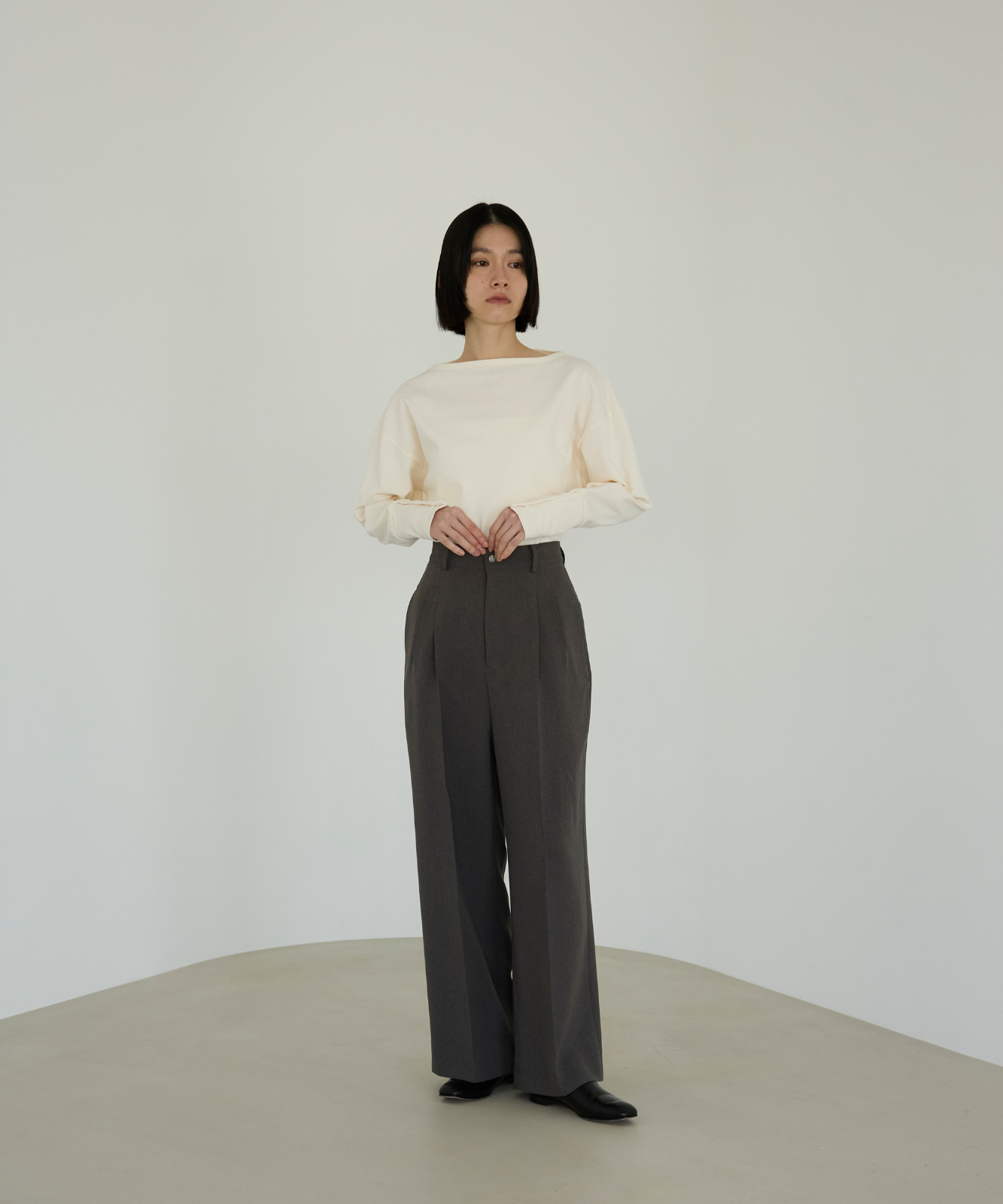≪通常販売≫two tuck slacks（ツータックスラックス）