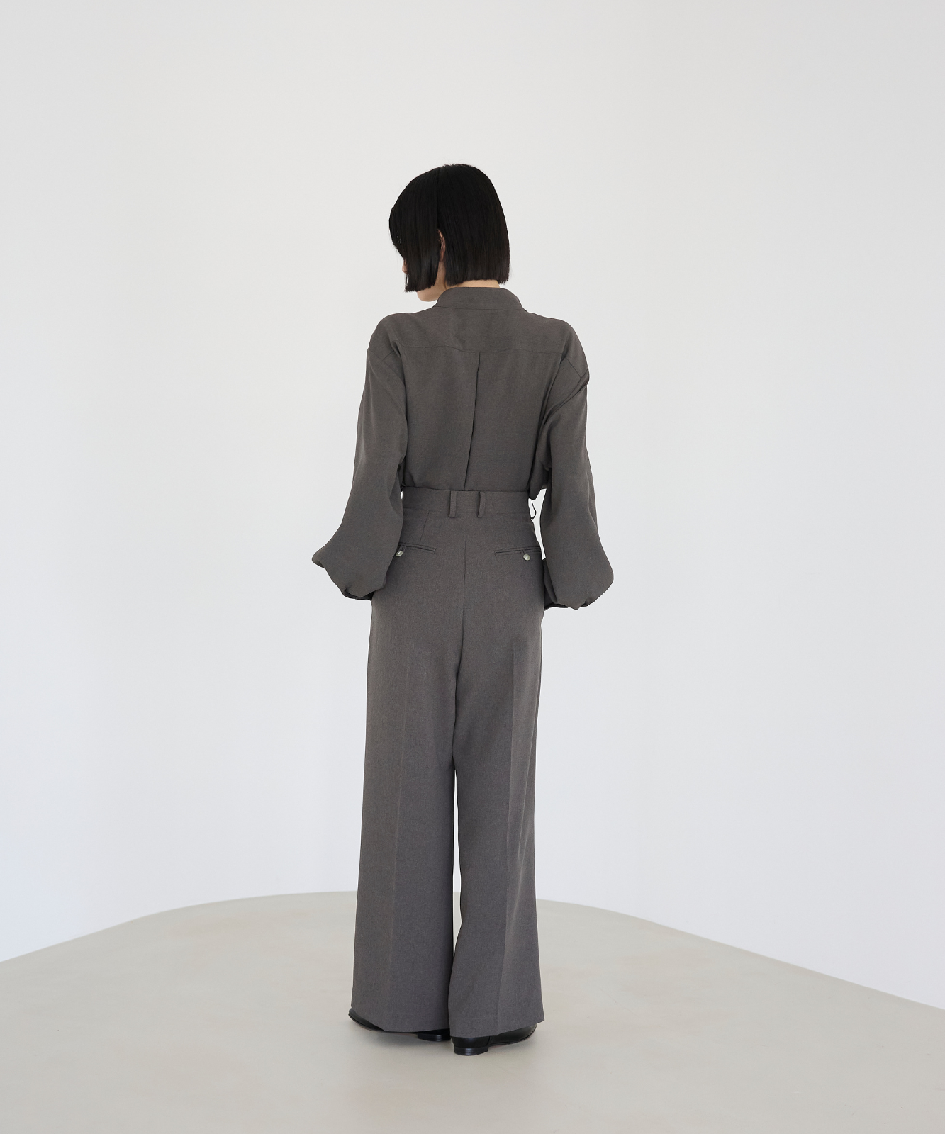 ≪通常販売≫two tuck slacks（ツータックスラックス）