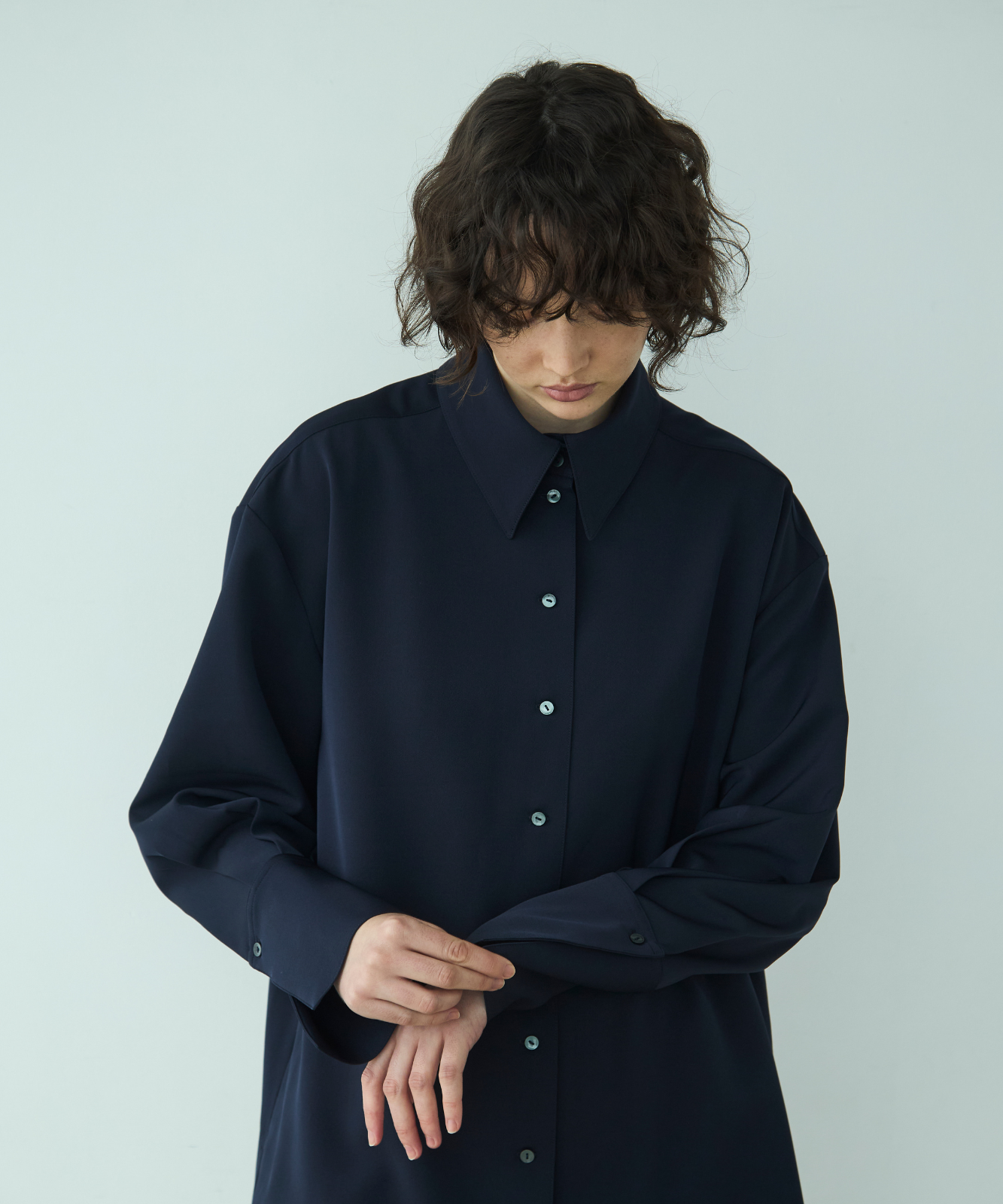 ≪web展示会≫shirt collar toro blouse（シャツカラートロブラウス）≪2025年2月3日12:00販売開始≫≪2025年9月発送予定≫