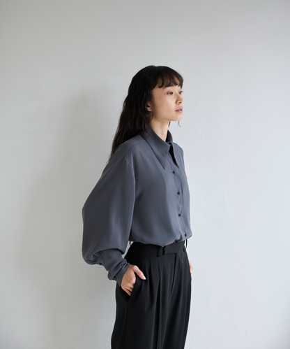 ≪通常販売≫classical easy satin blouse （クラシカルイージーサテンブラウス）≪2026年8月17日12:00販売開始≫