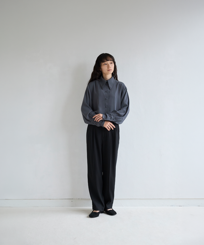 ≪通常販売≫classical easy satin blouse （クラシカルイージーサテンブラウス）≪2026年8月17日12:00販売開始≫
