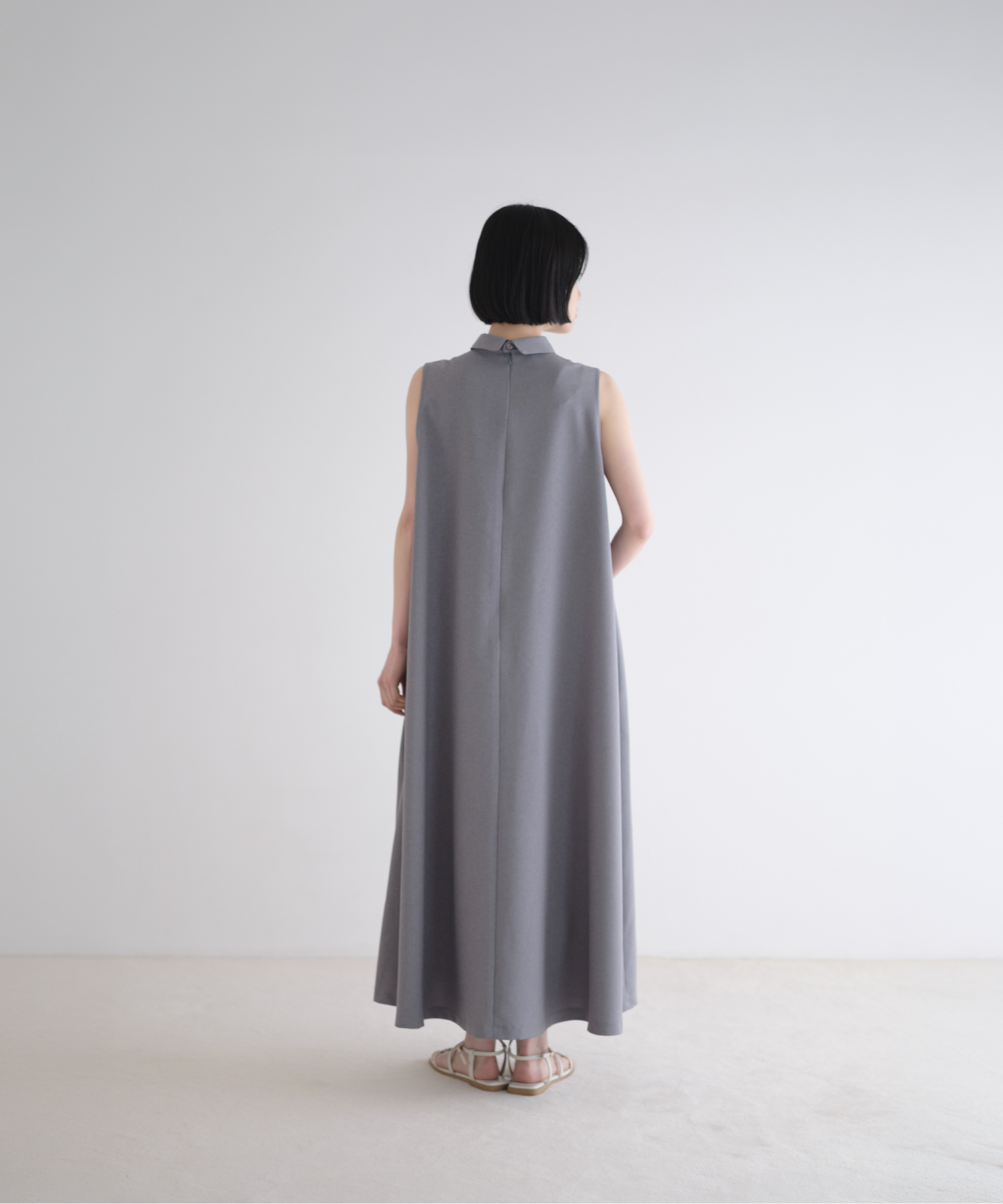≪通常販売≫easy classical no-sleeve dress（イージークラシカルノースリーブドレス）≪2026年7月3日12:00販売開始≫