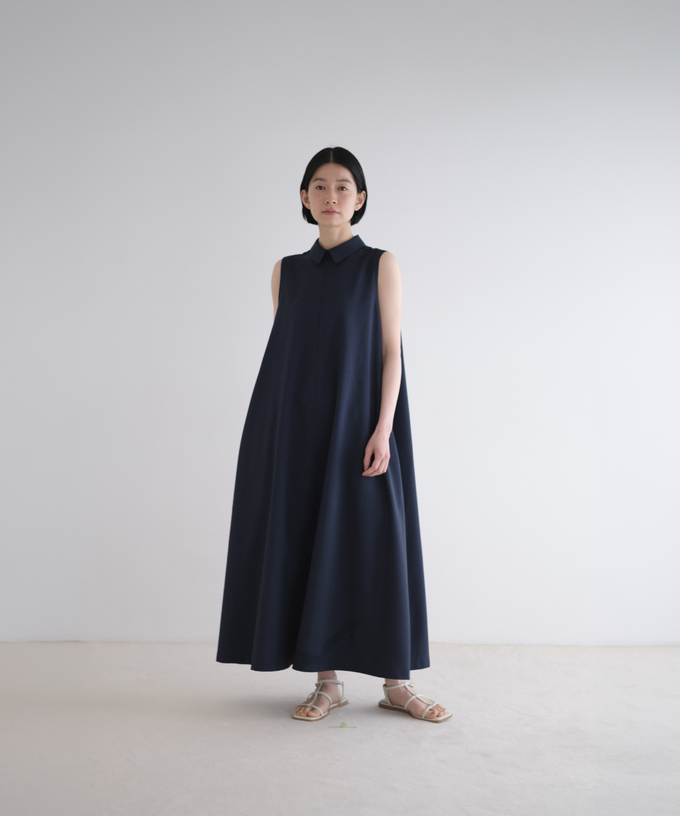 ≪通常販売≫easy classical no-sleeve dress（イージークラシカルノースリーブドレス）≪2026年7月3日12:00販売開始≫