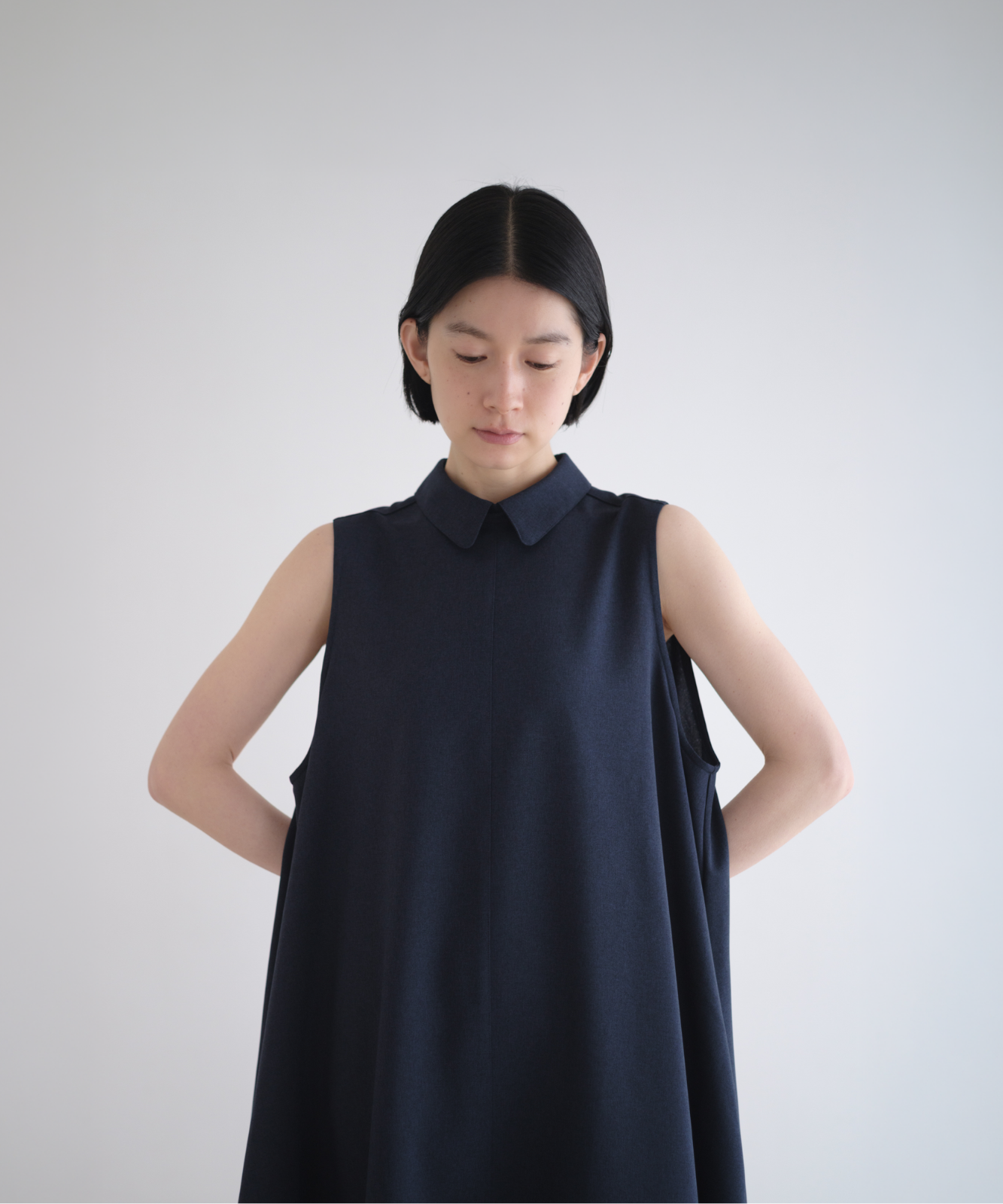 ≪通常販売≫easy classical no-sleeve dress（イージークラシカルノースリーブドレス）≪2026年7月3日12:00販売開始≫