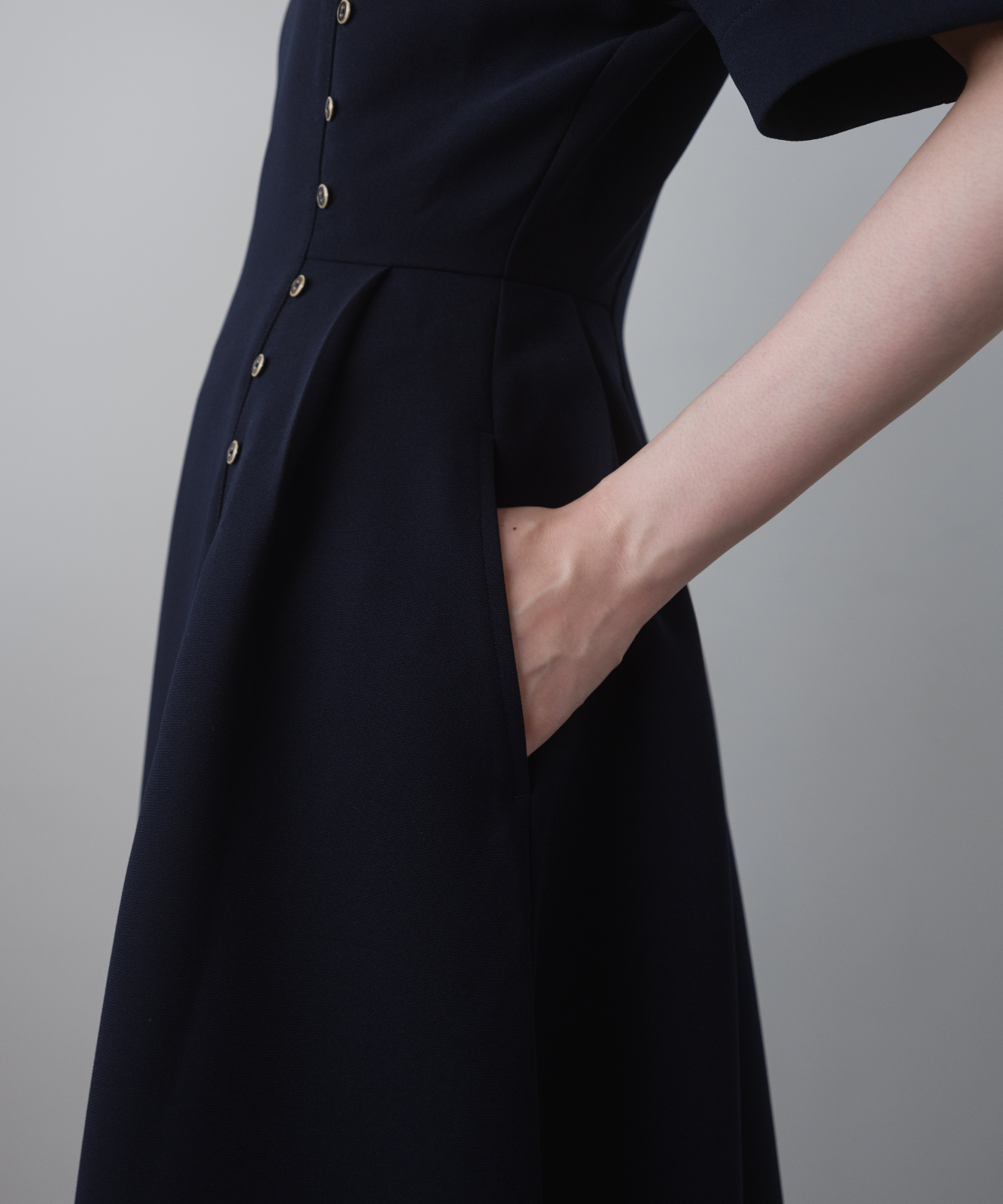 ≪通常販売≫gold button easy flap dress（ゴールドボタンイージーフラップドレス）≪2025年8月19日15:00販売開始≫