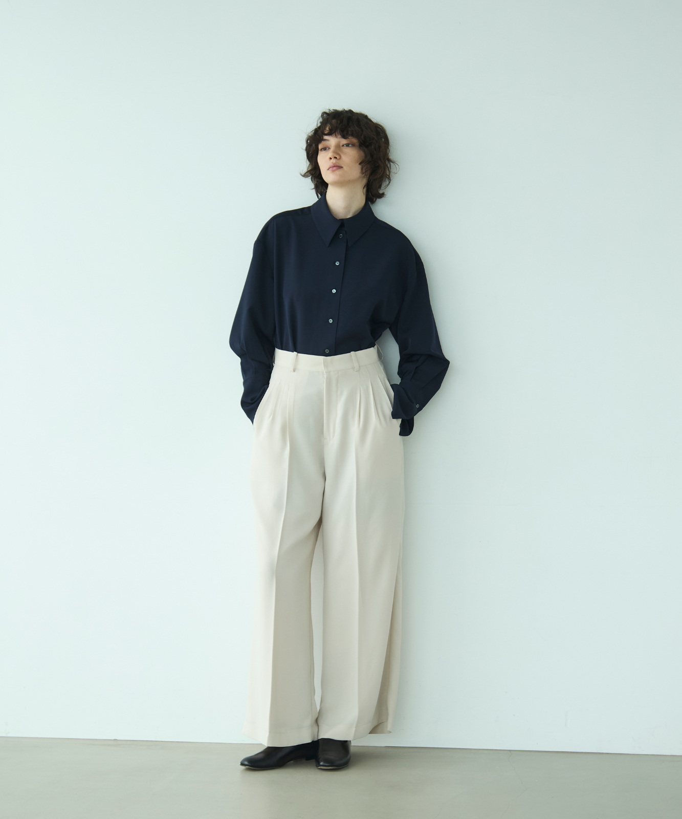 ≪web展示会≫three tuck easy wide pants（スリータックイージーワイドパンツ）≪2025年2月3日12:00販売開始≫≪2025年9月発送予定≫