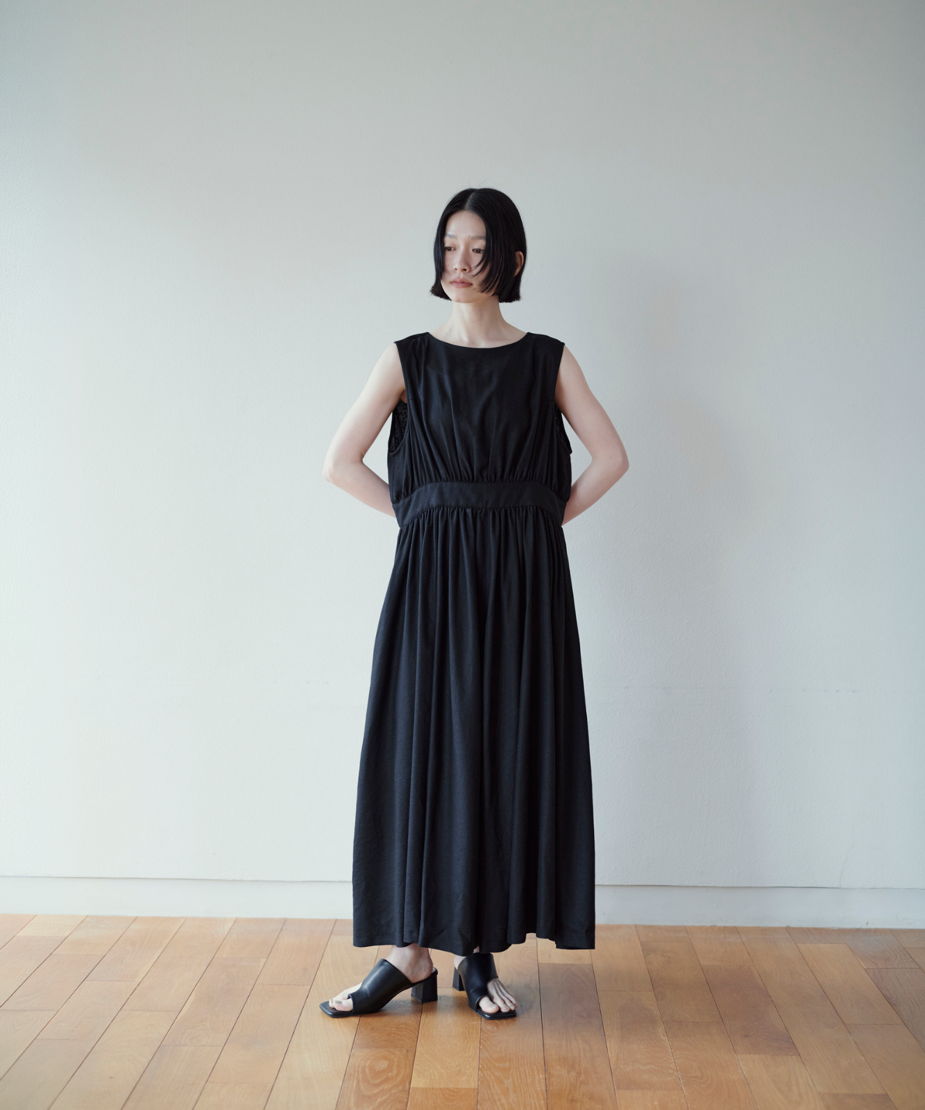 Rin様foufou アメリカメディカル ノースリーブ ドレス ワンピース 黒 ≪通常販売≫classical linen no-sleeve dress （クラシカルリネン