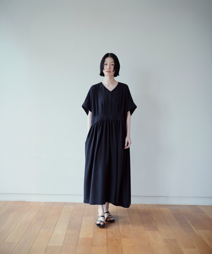 ≪通常販売≫v neck easy gather dress （Vネックイージーギャザードレス）≪2026年05月8日12:00販売開始≫
