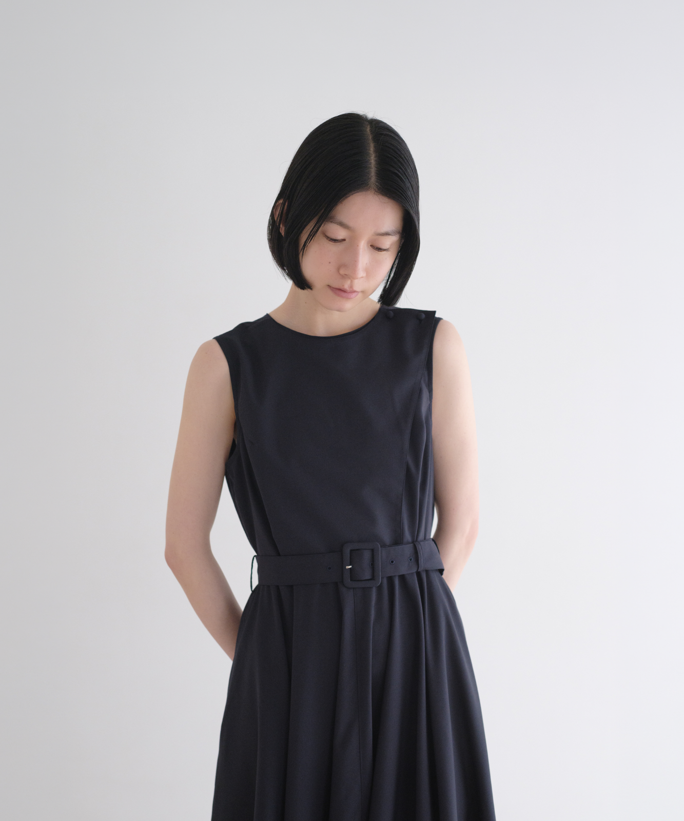 ≪通常販売≫super flare no-sleeve flap dress （スーパーフレアノースリーブフラップドレス）≪2026年6月22日12:00販売開始≫