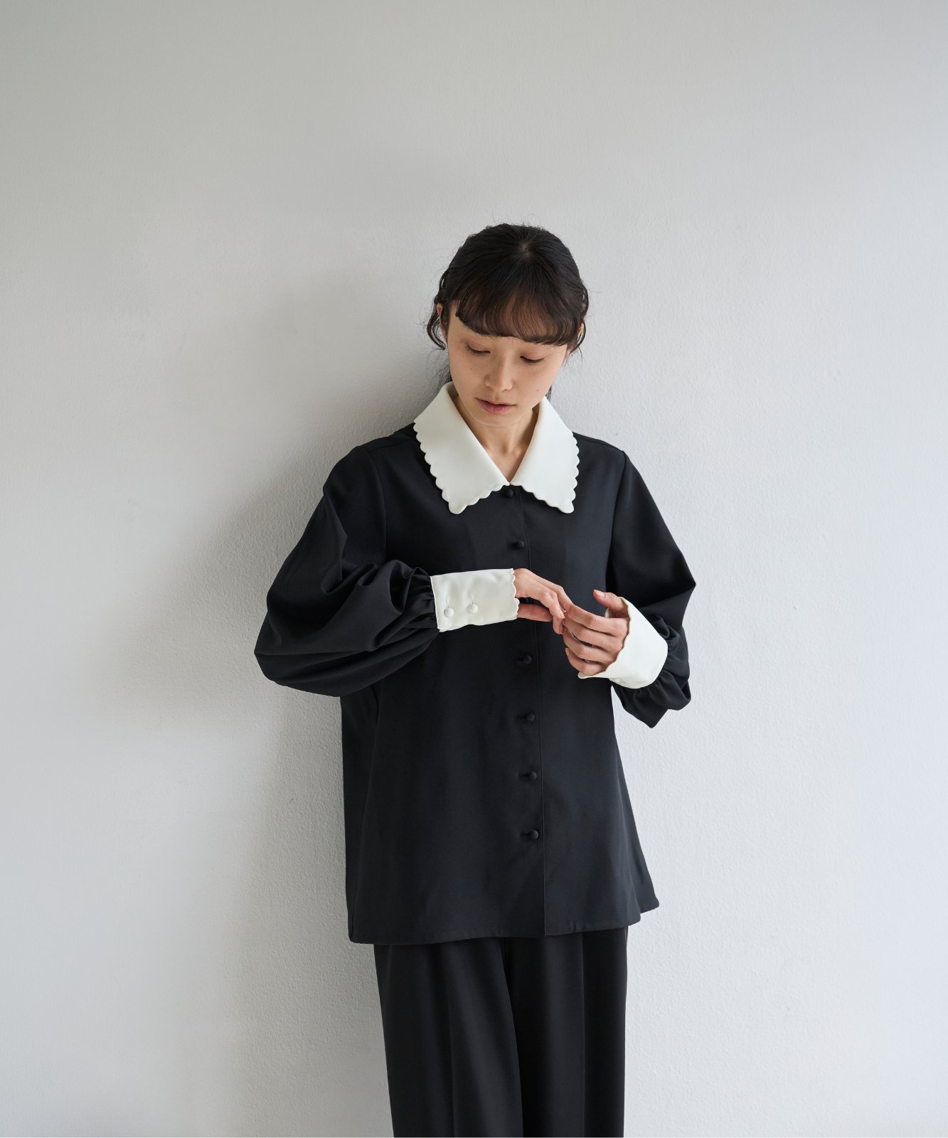 ≪通常販売≫bicolor scallop long sleeve blouse （バイカラースカラップロングスリーブブラウス）≪2026年8月24日12:00販売開始≫