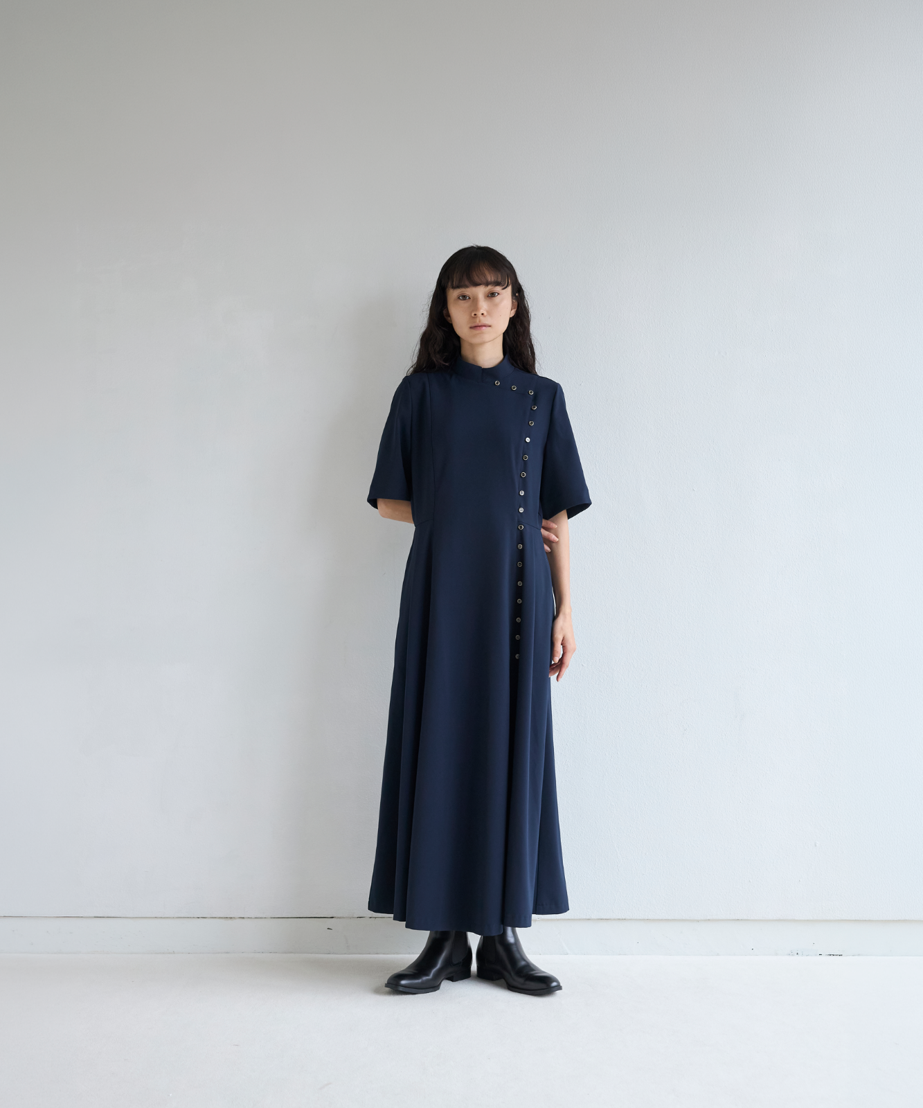 ≪通常販売≫gold button easy flap dress（ゴールドボタンイージーフラップドレス）≪2026年8月3日12:00販売開始≫