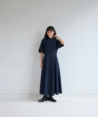 ≪通常販売≫gold button easy flap dress（ゴールドボタンイージーフラップドレス）≪2026年8月3日12:00販売開始≫