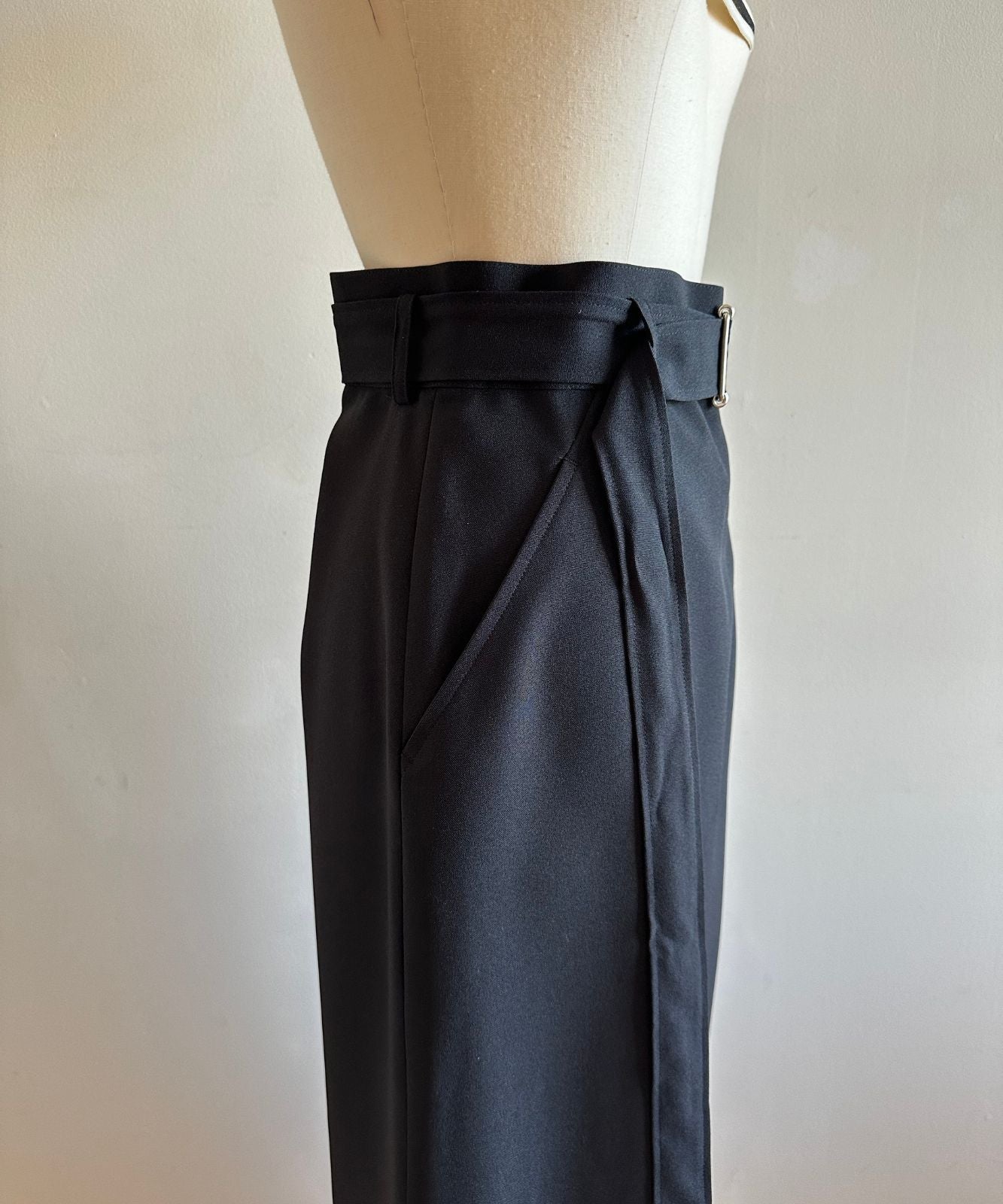 ≪在庫販売≫ semi-tight skirt（セミタイトスカート）