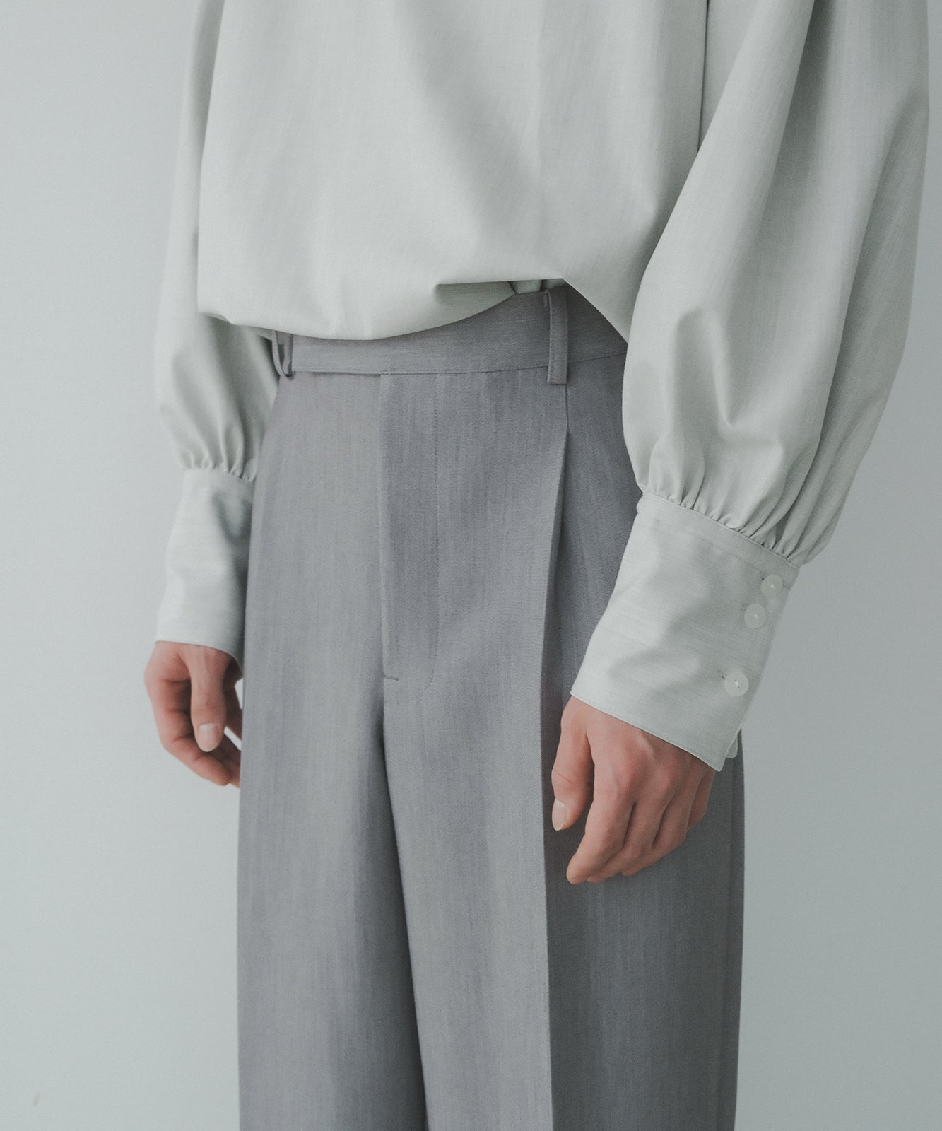 ≪在庫販売≫【Men's】double cloth straight slacks（ダブルクロス