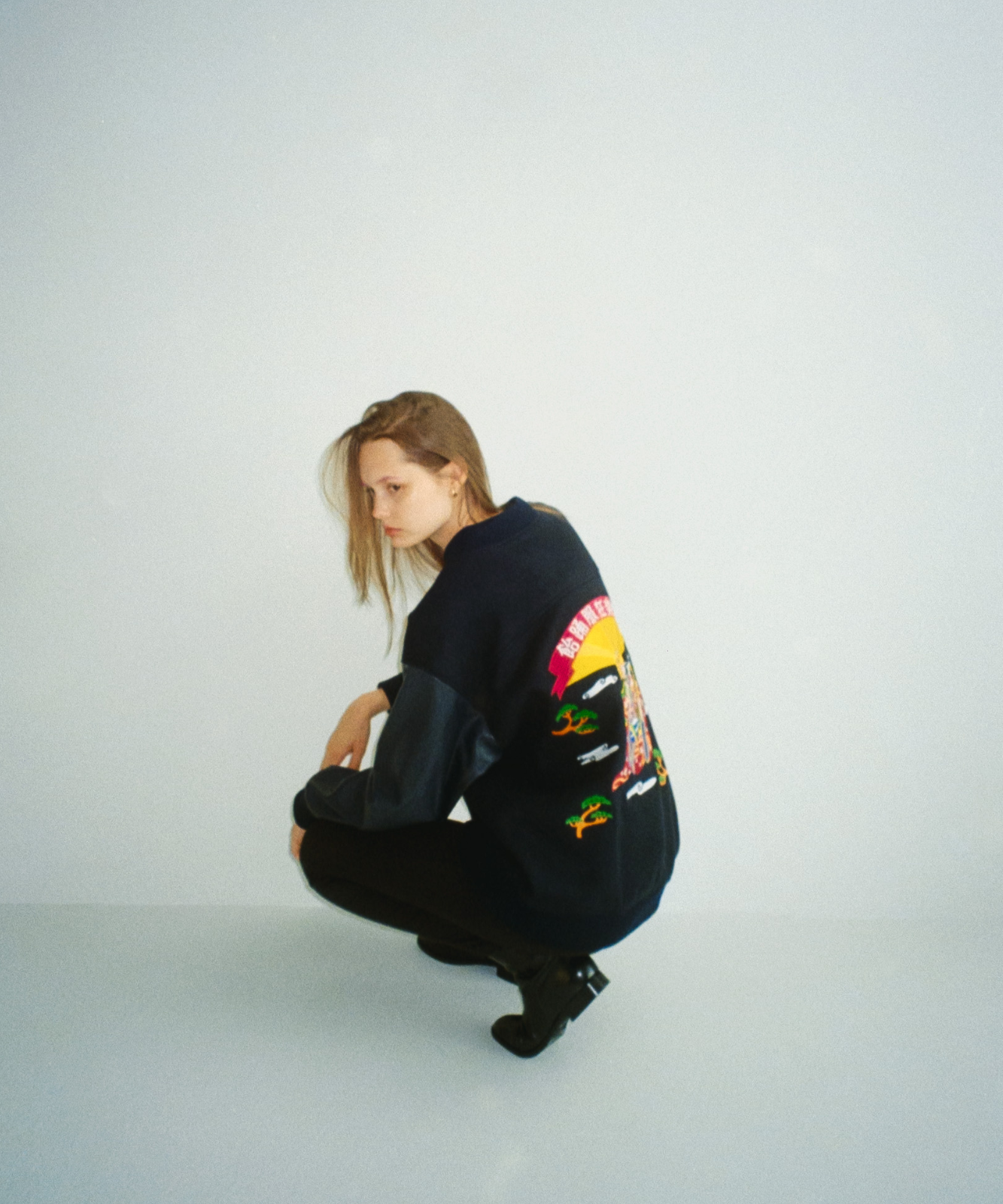 ≪通常販売≫“ 飴踊服 狂楽園 ” STADIUM JUMPER『巳』 – THE MUSEUM foufou ≪通常販売≫“ 飴踊服 狂楽園 ” STADIUM JUMPER『巳』 – THE MUSEUM foufou