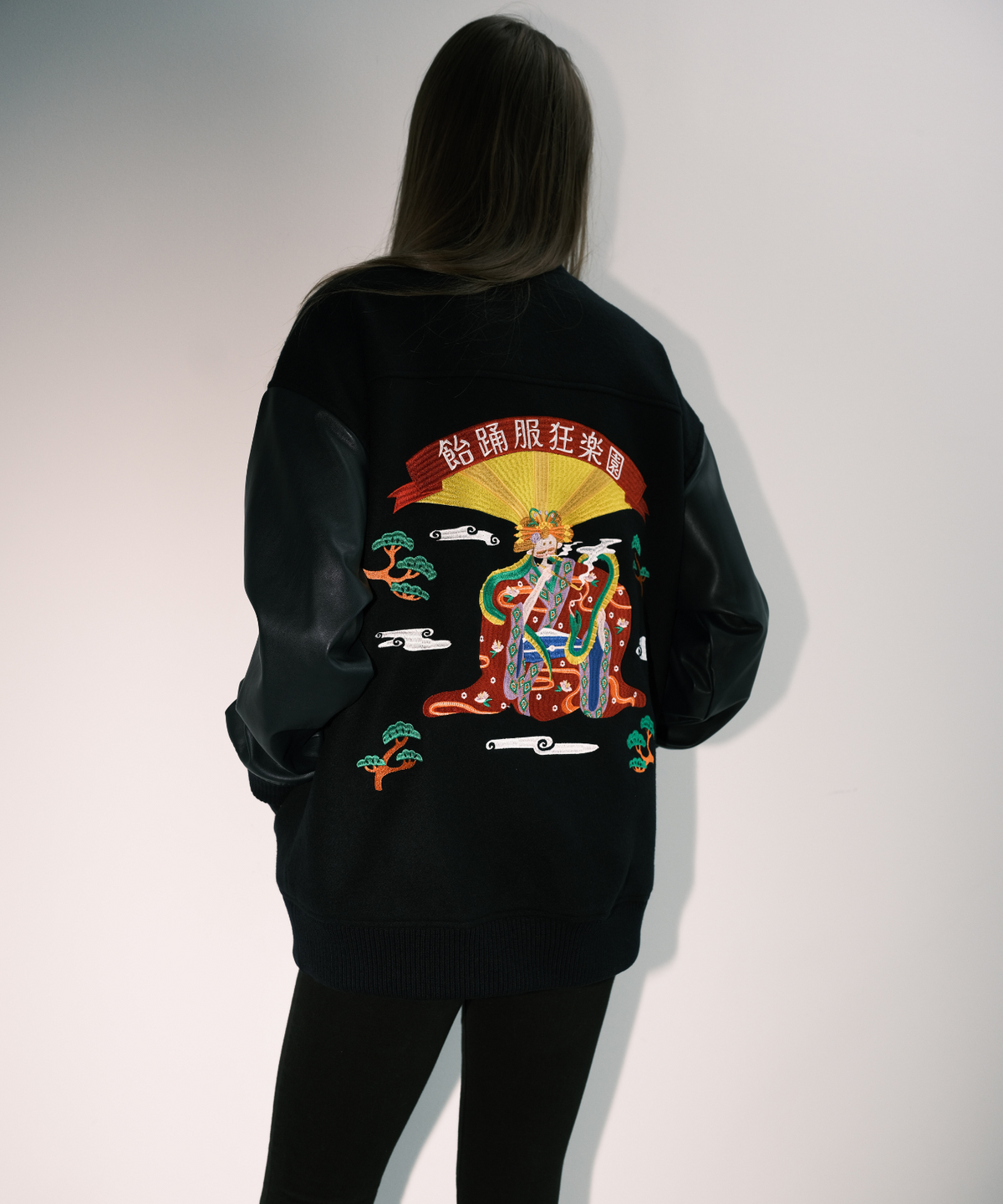 ≪通常販売≫“ 飴踊服 狂楽園 ” STADIUM JUMPER『巳』 – THE MUSEUM foufou ≪通常販売≫“ 飴踊服 狂楽園 ” STADIUM JUMPER『巳』 – THE MUSEUM foufou