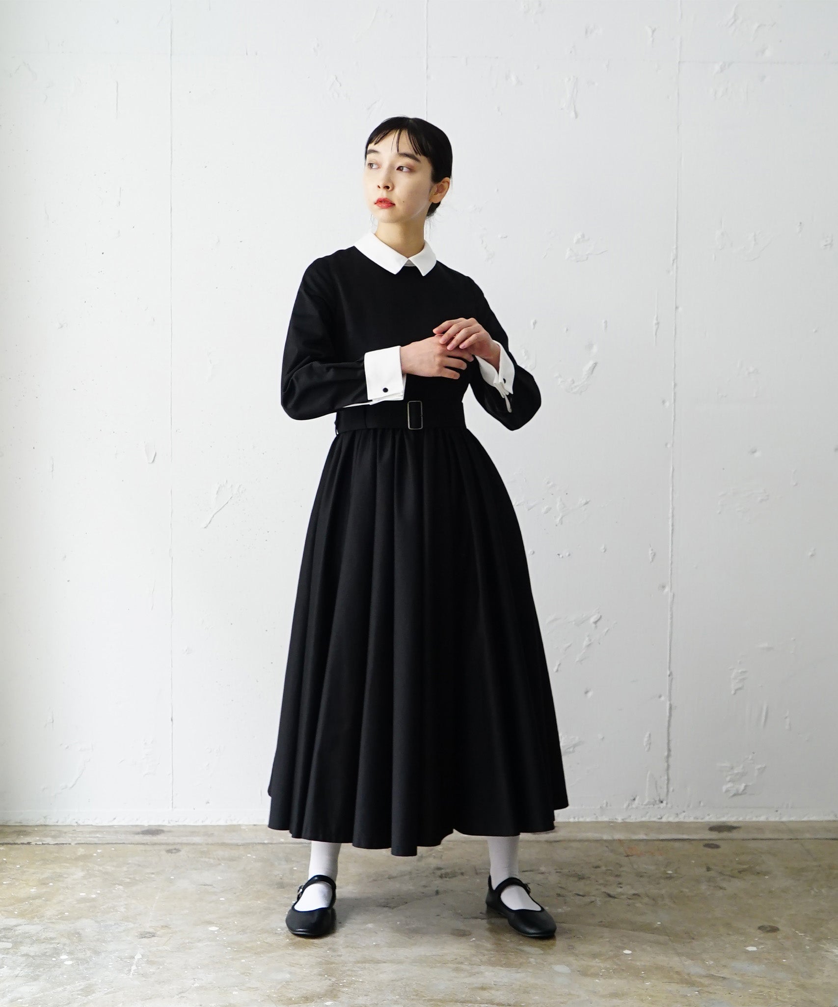 foufouTHEDRESSfoufou 【THE DRESS #32】ダブルカフスバイカラーワンピース