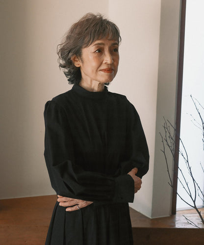 ≪在庫販売≫【THE DRESS #14】high neck tuck one-piece（ハイネックタックワンピース）≪2023年2月15日21:00販売開始≫