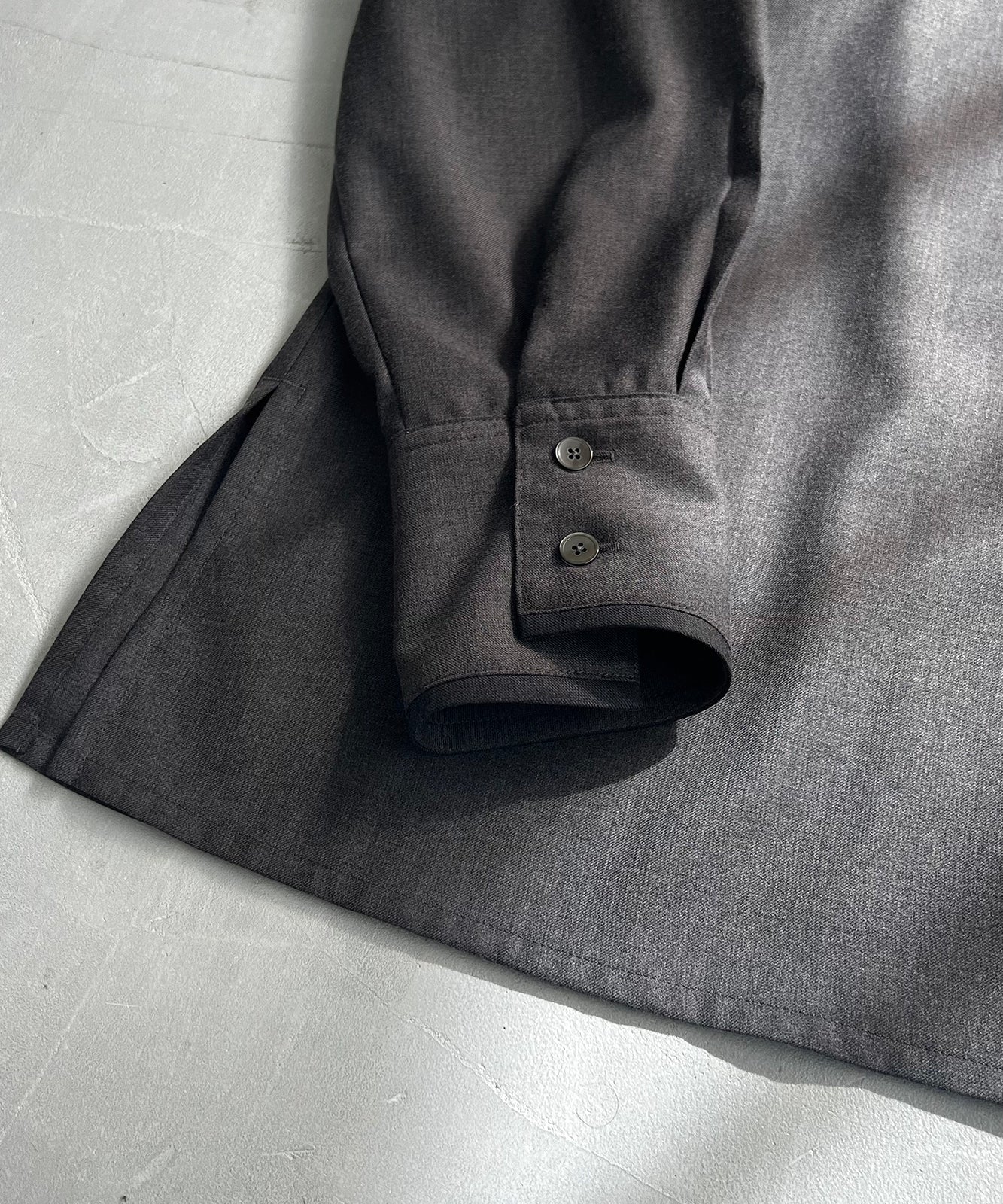 ≪在庫販売≫fly front hemming shirts（フライフロントヘミングシャツ）≪2023年2月8日21:30販売開始≫