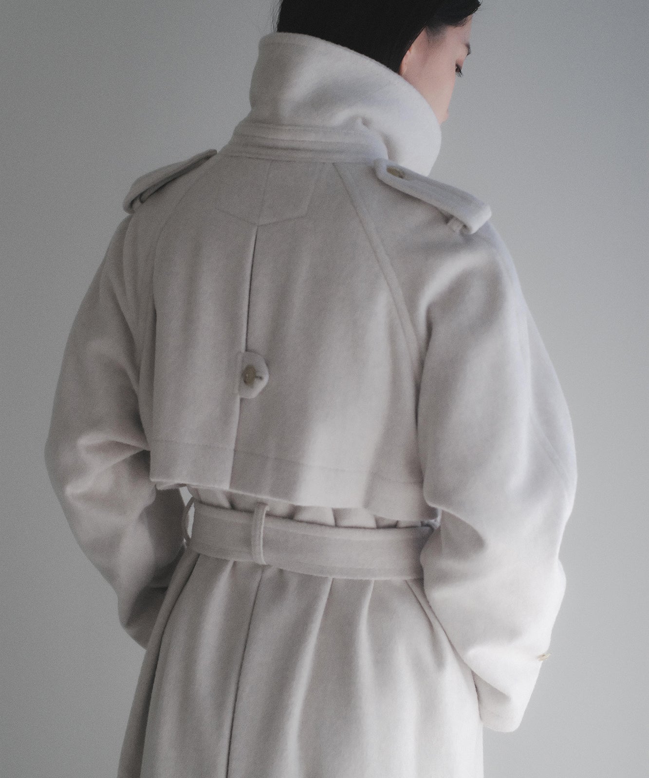 ≪在庫販売≫the trench coat 