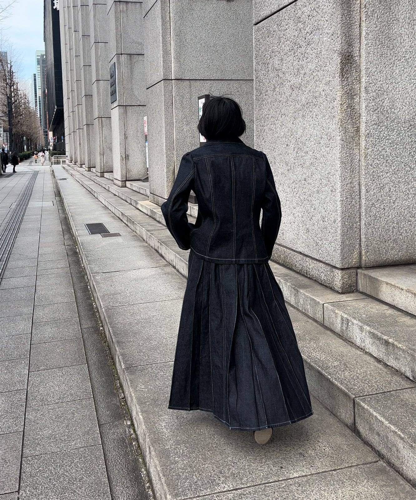 ≪在庫販売≫denim super tuck skirt（デニムスーパータックスカート）≪2023年8月1日19:00販売開始≫