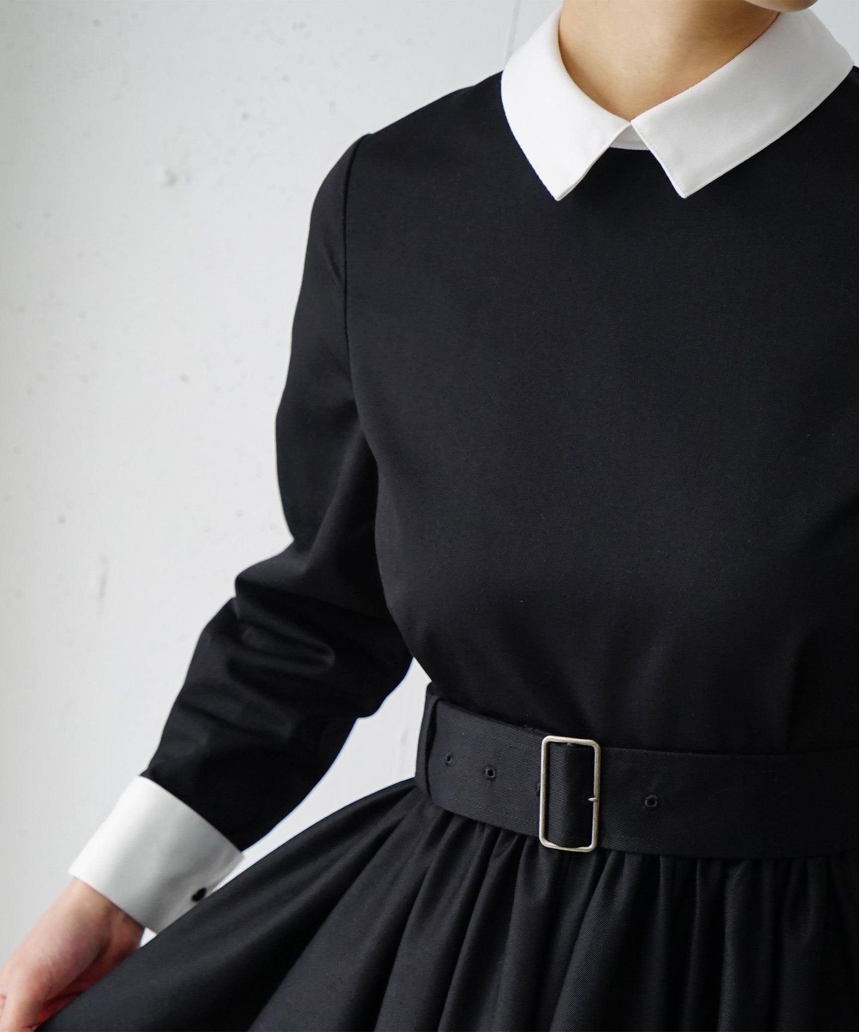 foufou / フーフー | THE DRESS double cuffs bicolor one piece ...